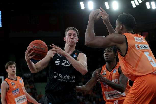 这场较量中 这场较量中