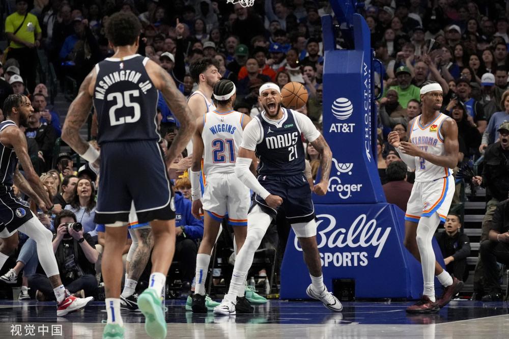 与纳达尔相 与纳达尔相