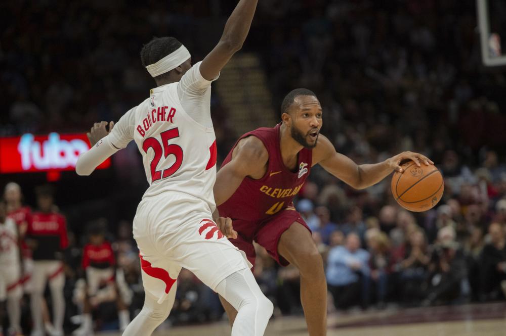 7个篮板 7个篮板