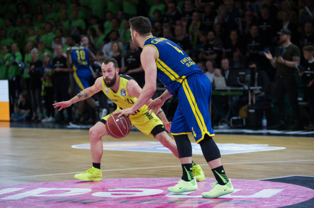 即使队友一 即使队友一