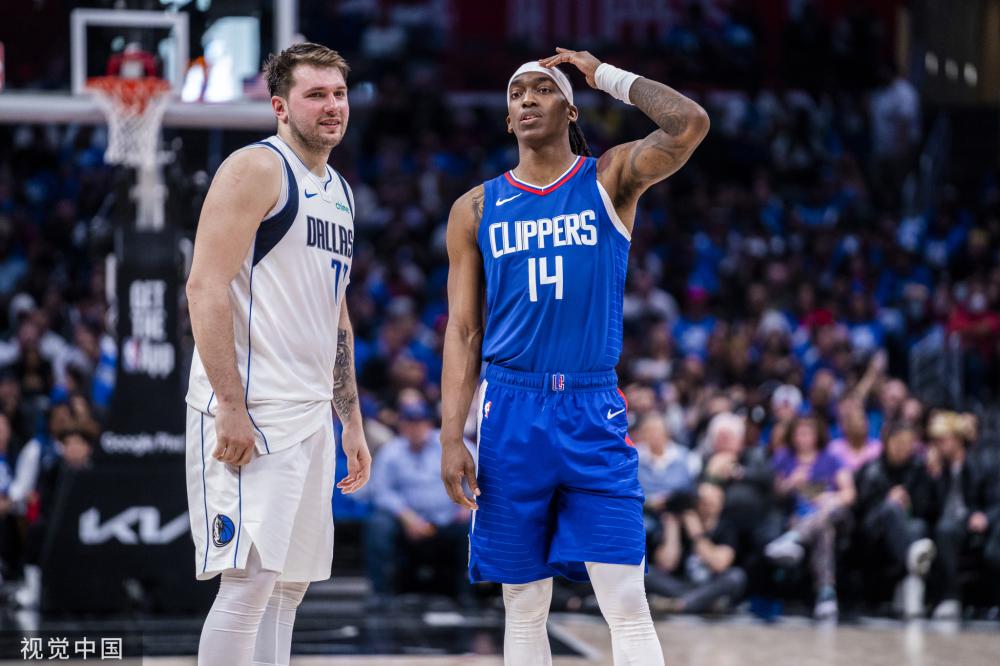 在职业足球 在职业足球